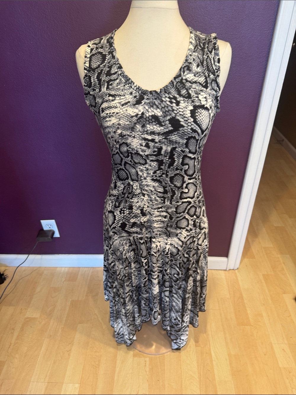 Sleeveless Snake-Print Midi Dress in Black and White
